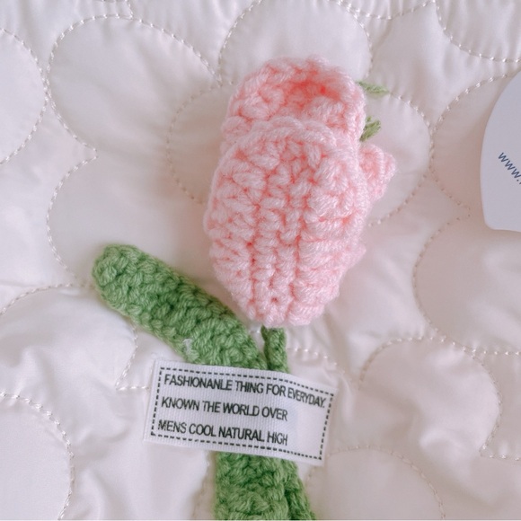 Puffed Quilted Bag with Tulip Flower - Picture 4 of 7